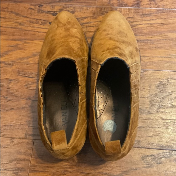 Vaneli Ankle Boots, Booties. - Picture 6 of 7